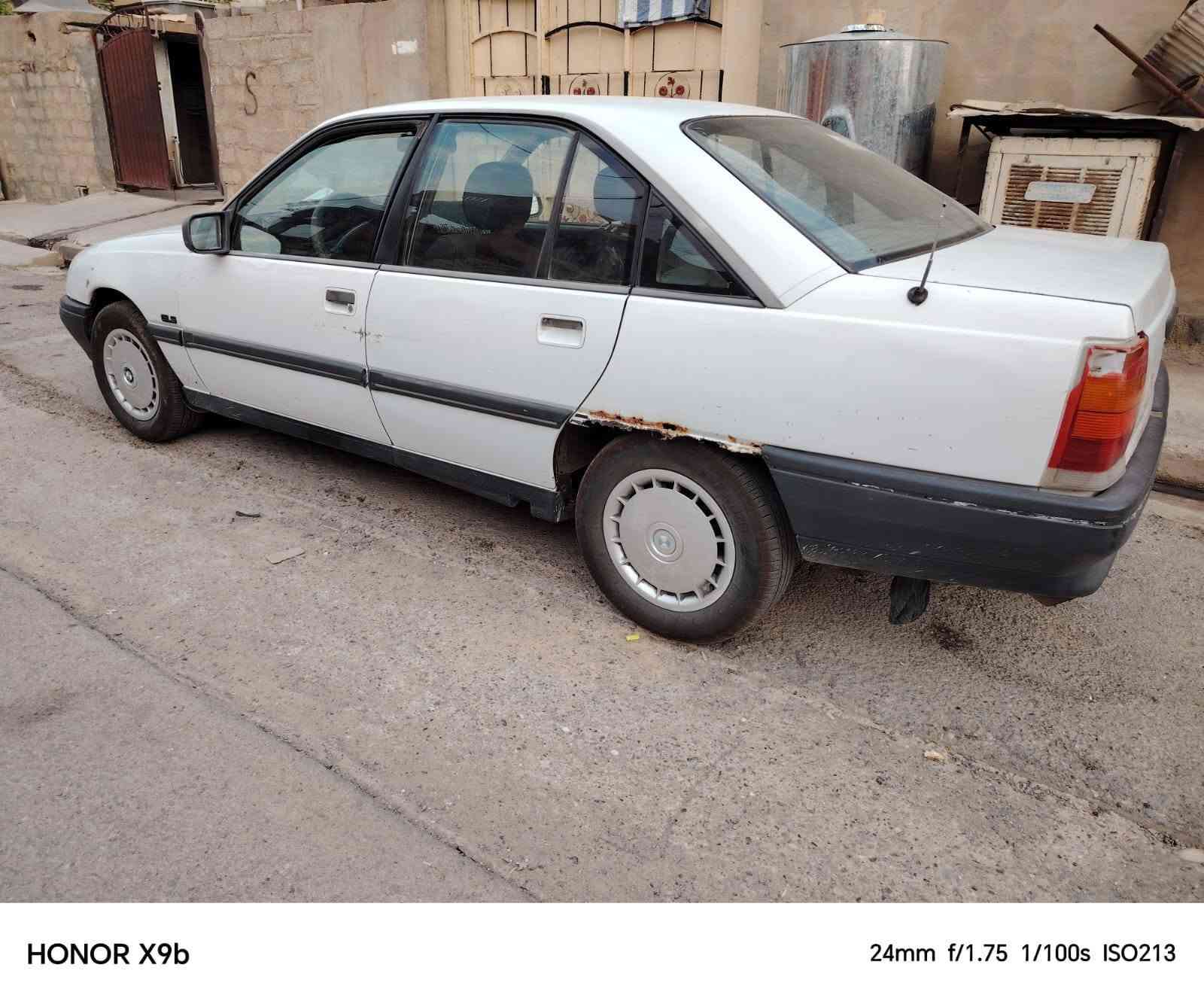 السعر 25 ورقه 
وكاله او تحويل 

اوبل اوميگه موديل 1989 ابلاد بيها طخه براس الجامرلغ  السكن اكو خياس بجهت السايق بالهلال بيها خيط بخار انبار مشروع وطني  سنويه لل 27  

مكلف بل نشر

***********

*********** كركوك, العراق
