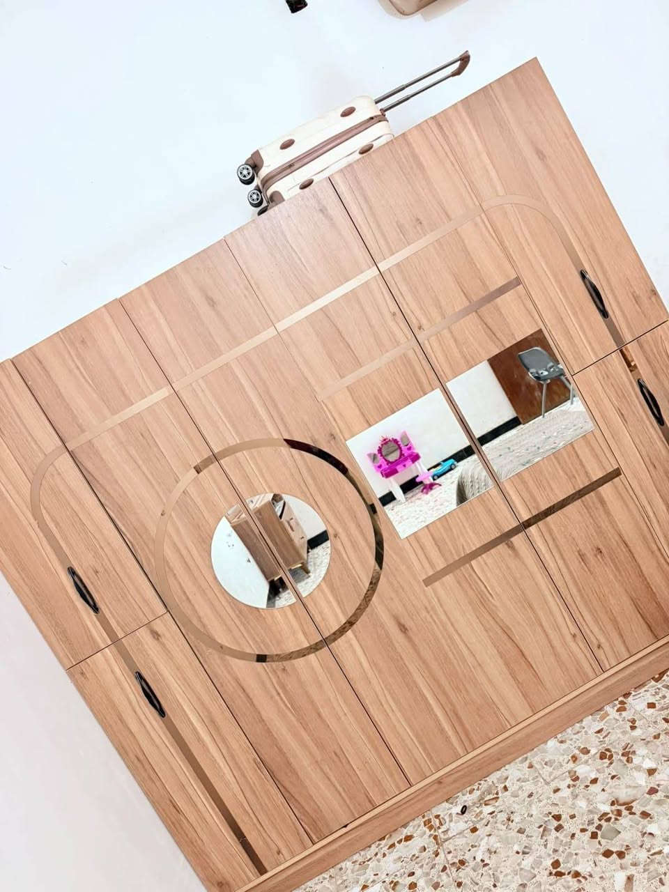 تخم • غرفة • سعر مناسب