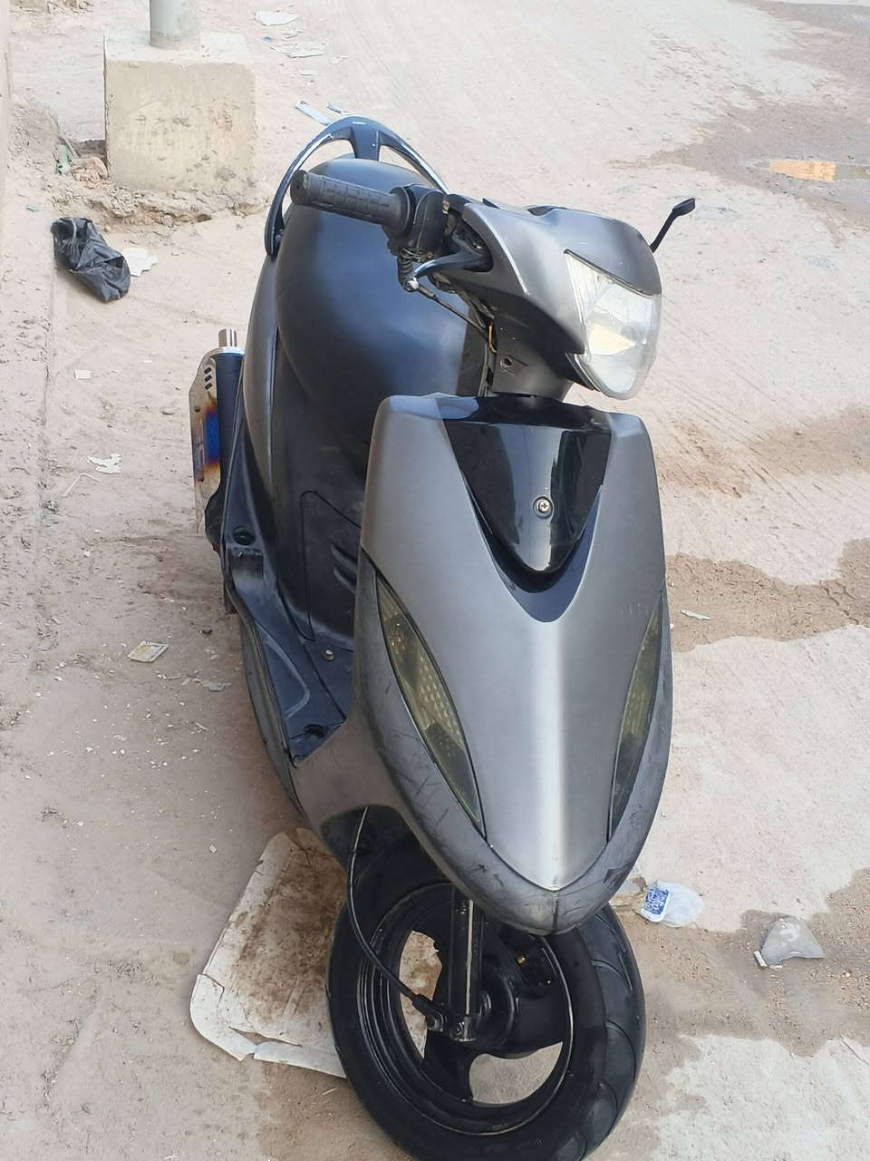 ماكس عدله البيع كلشي شغال بيه سلف هندر ومكينه ناعمه مجفته تجفيت اصلي دراجه نهضه وشلعه  بلادي رقمي ***********بصره وسعر 600وبيه مجال الطيبين
