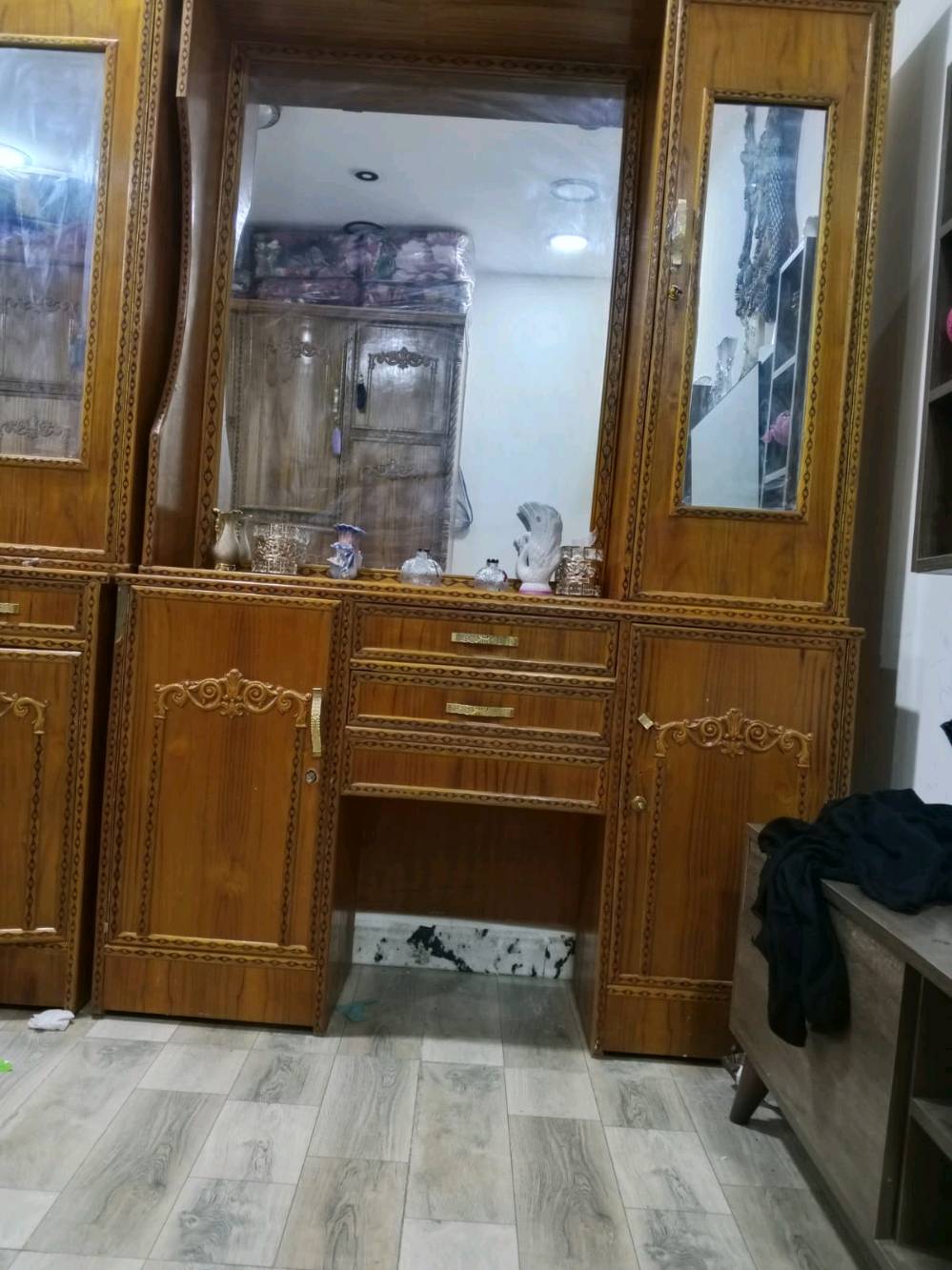     السلام عليكم  غرفة نوم عراقيه نضيفه ام المسرح
السعر 750 الف
العنوان بغداد حي التراث
