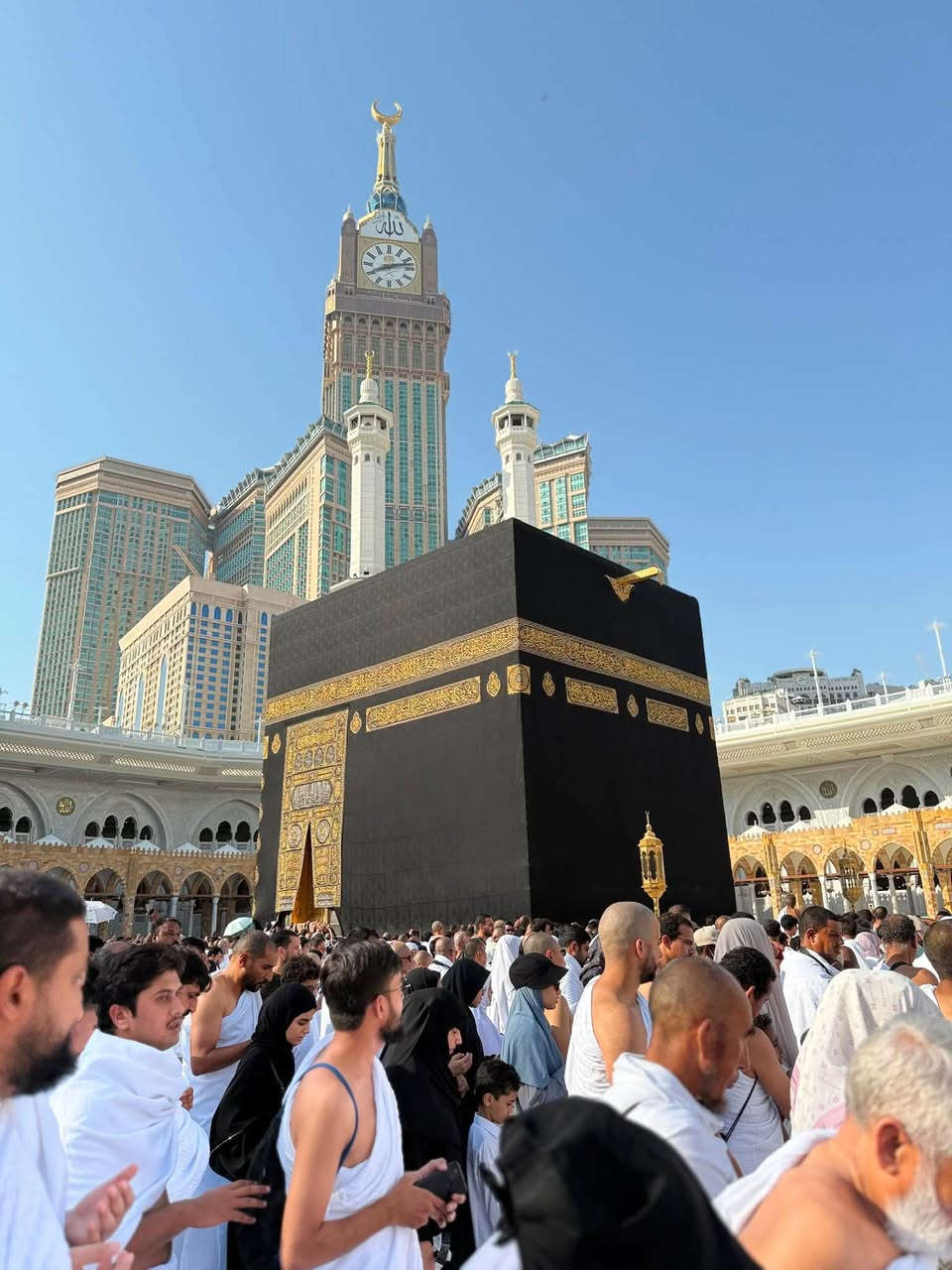 بسم الله وعلى بركة الله مستمرون بأستلام الجوازات لعمرة شهر ال 8 
موعد السفر 2026/8/8
[بإداره الشيخ محمد نجم الدين النقشبندي]
الرحله تكون عن طريق البر🚎 
فعلى الراغبين تسليم جوازاتهم 
السكن في المدينة المنوره مركزية 
السكن في مكة المكرمة في فندق زوار البيت
البرنامج يكون:-
ثلاث ليالي في المدينة المنورة و خمس ليالي في مكة المكرمة 
مع وجبتين طعام(فطور صباحي وغداء) اضافه الى الهدايا حقيبة كبيره🧳+ حقيبة صغيرة👜 واحرام رجالي او نسائي 
والبرنامج شامل جميع المناسك و المزارات في المدينة المنورة ومكة المكرمة
للاستفسار اكثر الاتصال على الارقام⬇️
***********    الشيخ محمد نجم الدين
***********    عبدالرحمن
***********     علاء الدين
@إشارة
