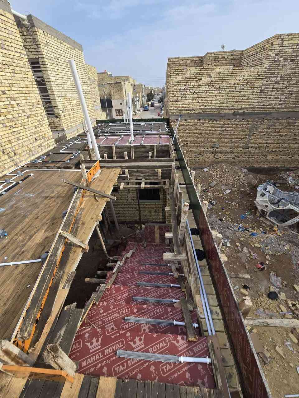 السلام عليكم 
نشر سقف مساحة ١٠٠ متر 
يحتوي على بروفايل  داخل الصب 
وباقي العمل يكون بأدق التفاصيل  

محمد عبد الكهربائي 
***********
