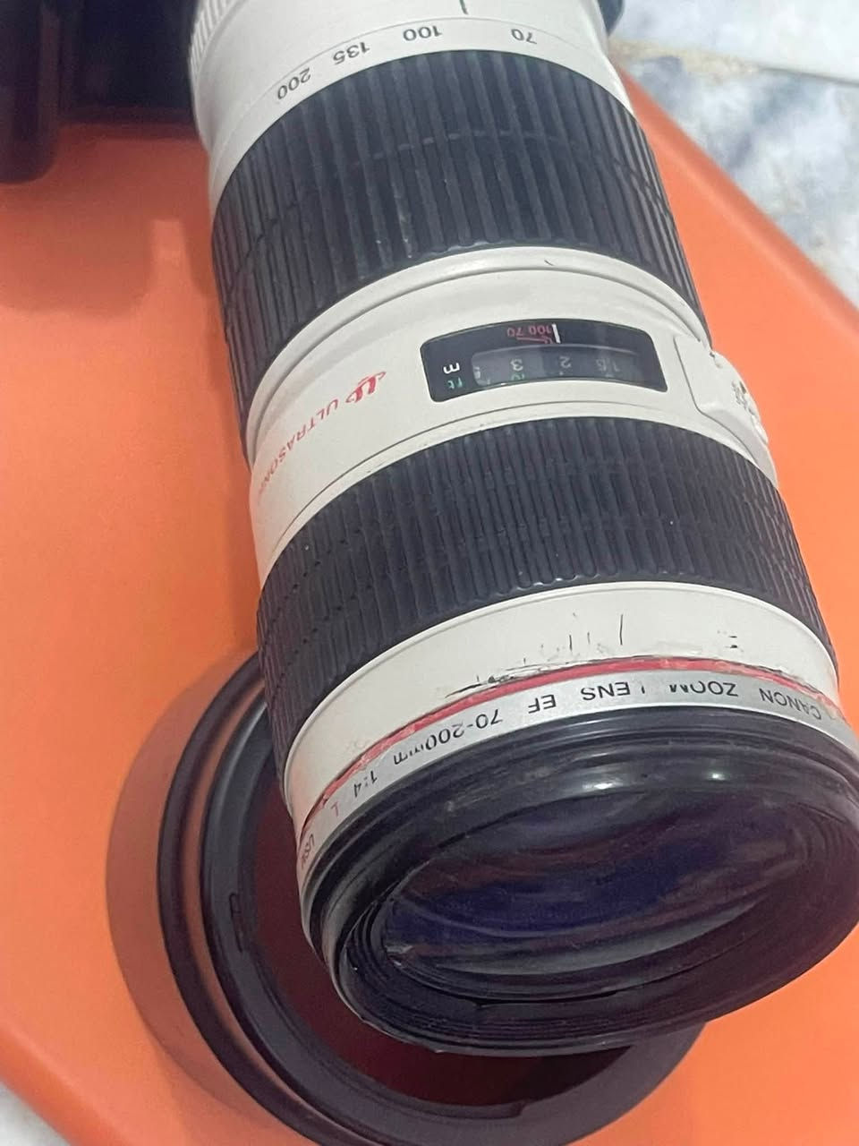 كامره كانون EOS REBEL. XS  ويه عدسه معروفه ٢٠٠/٧٠ 4f ويه شاحنه و بطارية وأحزام و جنطة  سعر خاص مكاني ناصرية *********** وبه هم واتساب
