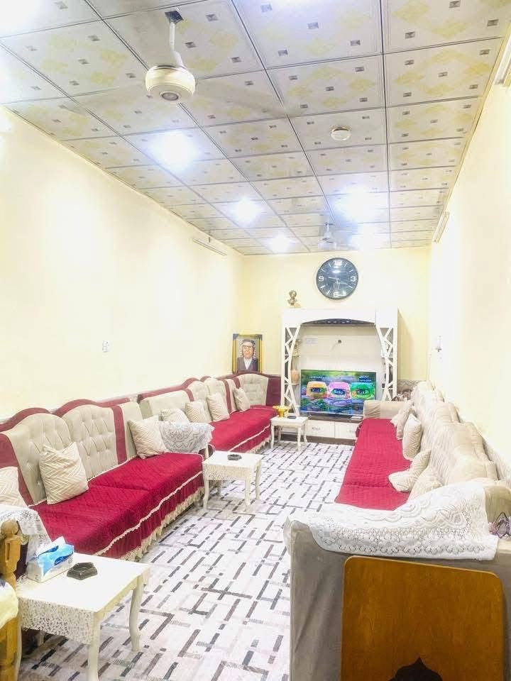 بيت للبيع طابو صرف

بيت للبيع طابقين عد ال باني 100 متر كونكريت مسلح طابو صرف سعره 110 وبيه مجال قرب اسواق الكفيل 

ط1/ استقبال وغرفه ومطبخ وصحيات

ط2/غرفتين وكلدور ومطبخ وصحيات

للاستفسار ***********
