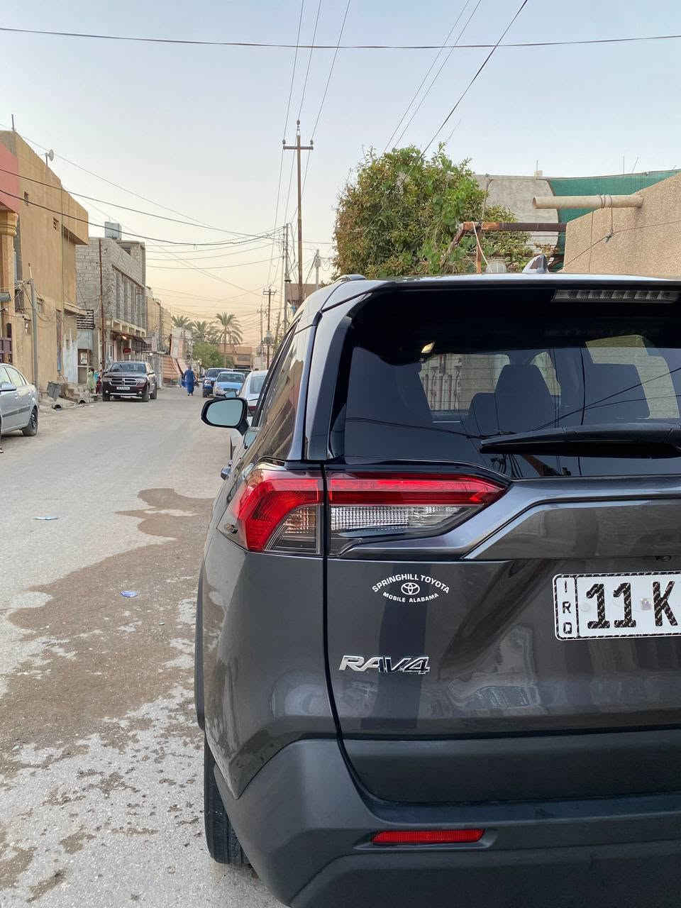 راف فور 2023 Le
السعر 190$
الضرر موضح بالصور فقط جاملغ وباب  
السياره جديده بالكارتونه ماشية  37 ألف 
للشراء ***********

