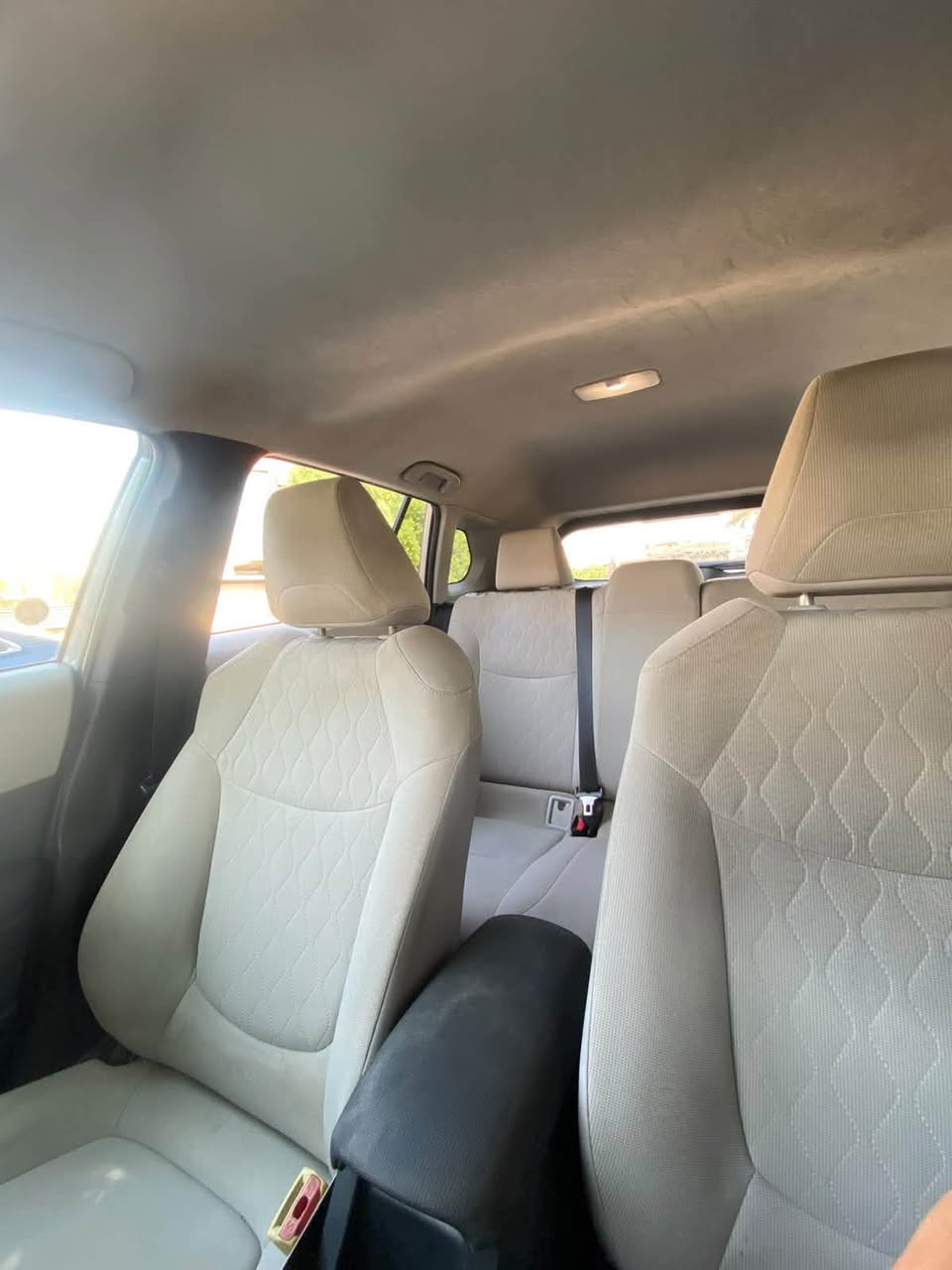 🔥 إذا تدور كورولا كروس نظيفة، محرك 2000 ووارد أمريكي كلين… هاي تستاهل تشوفها! 🔥

🚘 تويوتا كورولا كروس LE موديل 2022
🇺🇸 وارد أمريكي — كلين بدون حادث
💎 نظيفة جداً وجاهزة من كلشي

⭐ أبرز المواصفات:
🔹 محرك 2000 المرغوب
🔹 ماشية 96 ألف كم
🔹 مواصفات LE المعروفة
🔹 سيارة مرتبة ونظيفة
🔹 جاهزة للاستخدام مباشرة بدون أي نواقص

💰 السعر: 174
🤝 بيها مجال للحك الجيه

📍 الموقع: بغداد – اليرموك – أربع شوارع
🔄 التحويل بنفس اليوم

📞 للاستفسار والتواصل:
***********

⚡ للجادين فقط — السيارة على الفحص، واللي يريد سيارة مرتبة ونظيفة أهلاً وسهلاً.

#تويوتا #كورولا_كروس #كورولا_كروس_2022 #LE #وارد_أمريكي #سيارات_بغداد #سيارات_للبيع #اليرموك
