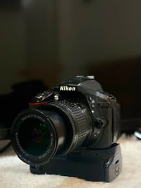 كاميرا D5300 • ملحقات كاملة • نيكون