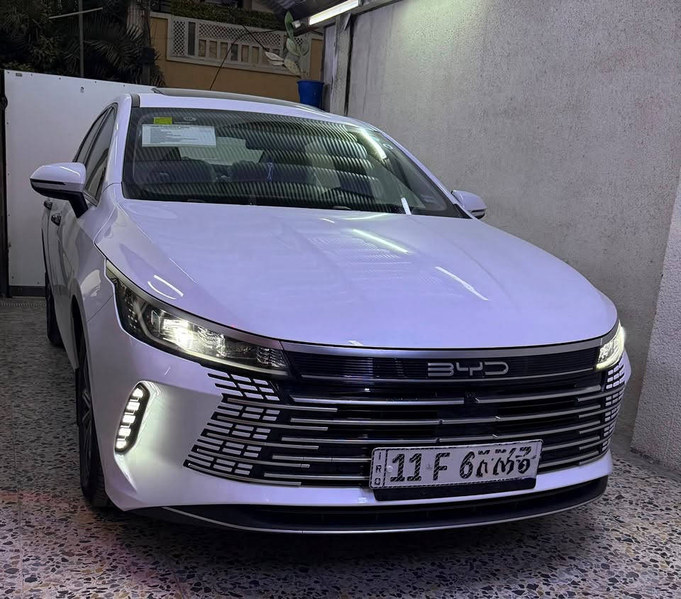 سلام عليكم BYD دستروير ام الفتحة للبيع
سياره ماشية 5الف كفالة عامة مال الصبغ والبارد والتبديل حته الشخط السياره بحالة الوكالة السياره تجي فتحة ولد بل دعامية مغلفة ارضية  تواصل ***********سعر21و800مكان السياره بغداد الكرخ
