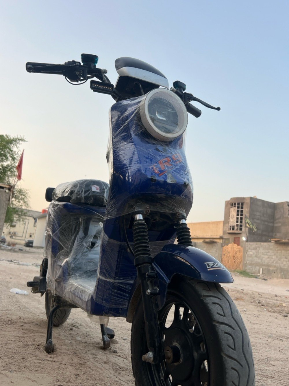 دراجه لبيع شحن ار٩ البصره الزبير / رقم الهاتف (***********) سعر ٤٠٠