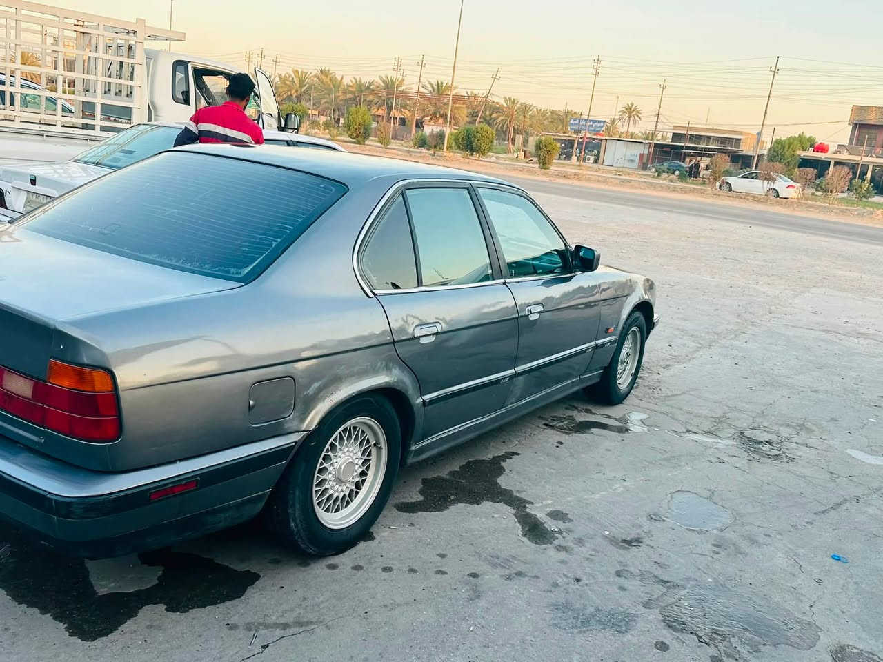 🔥 للبيع BMW 525 أصل — 🔥
🚘 BMW 525 أصل

📍 السيارة موجودة بالحلة

المواصفات والتبديلات:

• بلكات جديدة

• فيتبم جديد

• الكير مبدل جديد قبل فترة

• 4 تايرات

• السيارة تغيير لون 
. تبريد شغال تبريد ثلج 

⚠️ ملاحظة مهمة وبكل أمانة:

السيارة حاليًا بيها نواقص بسيطة، وبيها خربطة بالمكينة وتحتاج شوية شغل، وما فارغ أسوي النواقص حاليًا.

أبيعها على وضعها الحالي وبكل وضوح، حتى لا أتعبك ولا تتعبني، واللي يجي يشوف السيارة يفحصها على راحته.

🔄 ابيع فقط تحويل. حته لا اتعبك ولا تعبني بالنواقص 

💰 السعر: 32 

🤝 بيه مجال 

📍 الحلة

الجاد يجي يفحص ويشوف السيارة بنفسه، والرزق على الله. 🤍

***********
