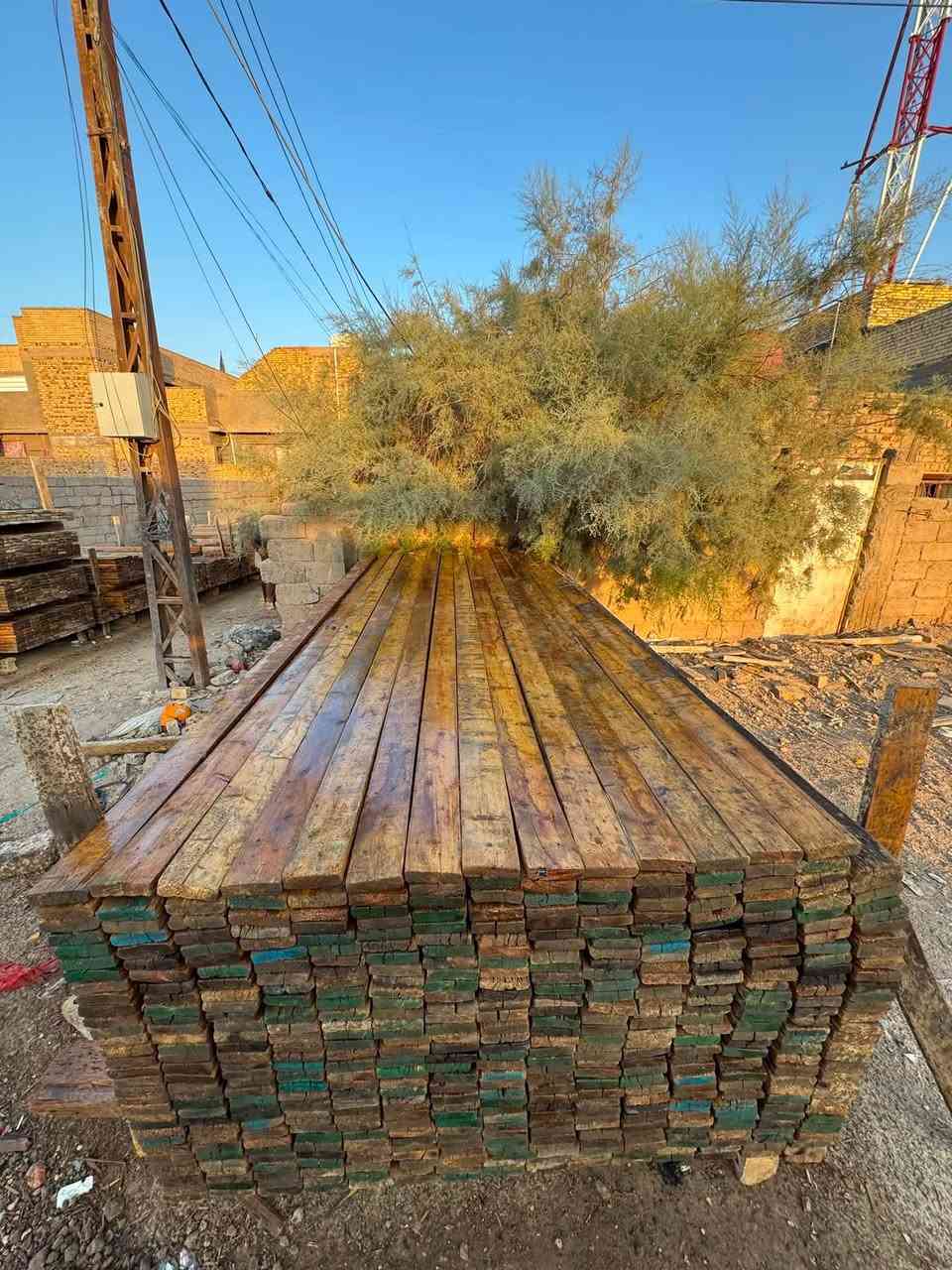 لوح اربعه متر للبيع عدد (462 لوحه ) بي شغله وحده وشغلتين ***********

