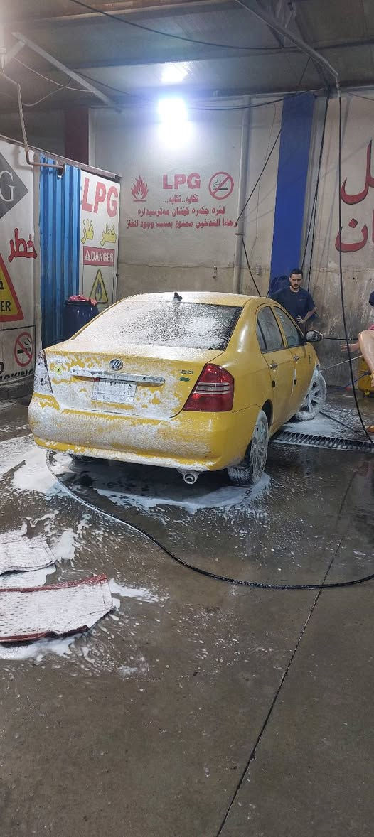 ليفان ٦٢٠ للبيع مابيها صبغ فقط طخات وبارد وبونيد معجون
*********** للتواصل والاستفسار 
السنوية لي 2027 بأسمي سيارة رقم بغداد
كير ومحرك كورلا اتوماتيك نظيفه جدا 
السعر  38 $ وبيها مجال بسيط 
مكان السيارة موصل الايسر
