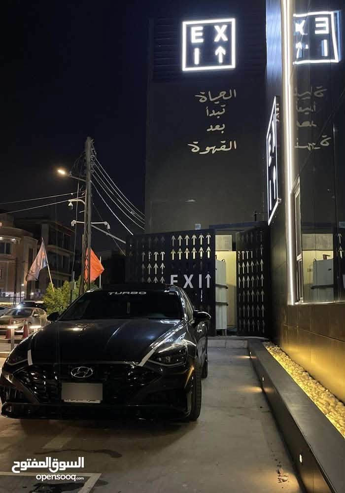 سياره البيع هونداي سوناته مديل 22
سياره موصفات امريكيه حادث بس جاملق ومصلح 

محرك 1500 تيربو موصفات فول معده التقديم والترجيع بريموت 

موصفات سياره 

1 _ 4 انضمه قياده 

2_بنورامه 

3_كشنات جلد 

4_كشنات تدفئه 

5_ويل 19 رياضي 

6_مانع النزلاق 

7_لايت زنون 

8_تحكم قياده 

9_شاشه كار بلاي 

10_هواي موصفات بيه 

سياره رقم بصره معوقين سياره حلوه ونعمه 

سعر/ سياره 168 وبيه مجال 

العنوان /البصره كرمة علي الطيف 

رقم الهاتف /***********

الي مو شراي لا تعبني وتحياتي الكم
