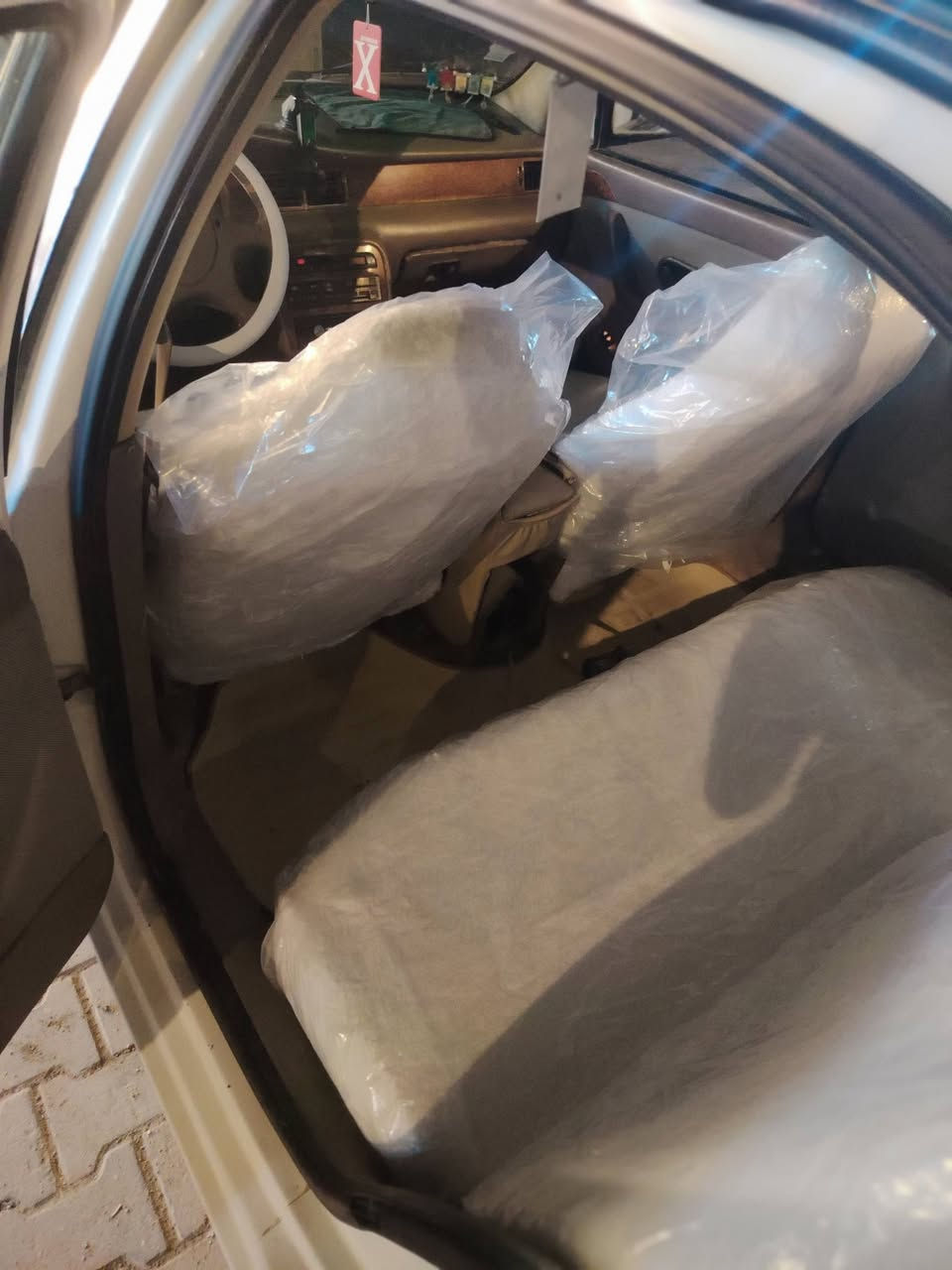 سلام عليكم سمند للبيع سياره نضيفه او ما بيه عيب بس تبريد موديل عشره كير ومكينه كفاله سعر 35 او بيه مجال حك الجيه ***********
