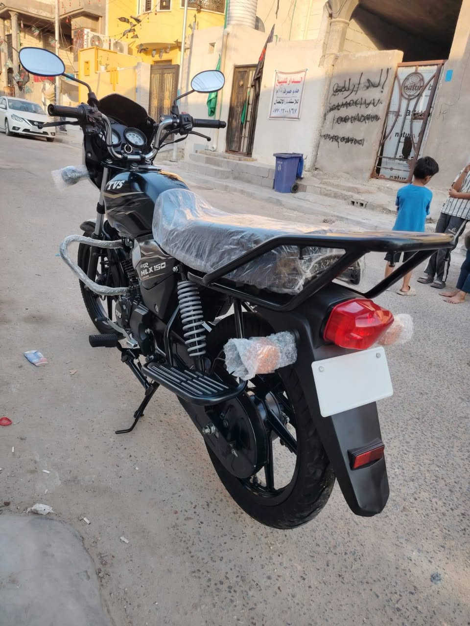 السلام عليكم دراجه موديل 2022 طالعه بال 2023 اوراق كفاله عامه برقي مع مجوس بيها العنوان قبله شارع المدارس البصره***********
