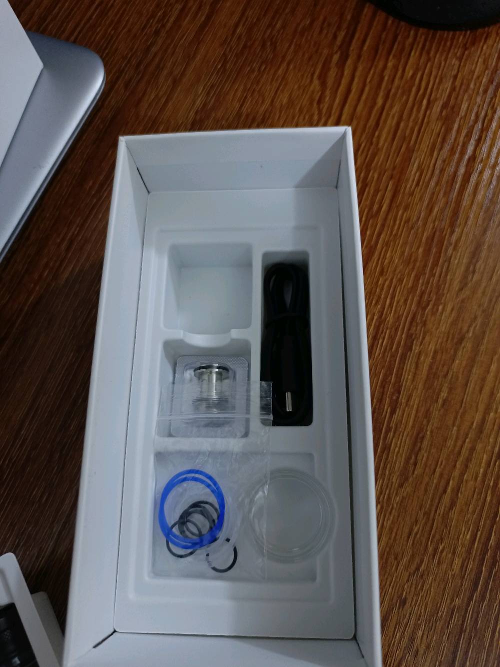 لوست فييب • Centaurus Q200 • شاحن Nitecore أصلي