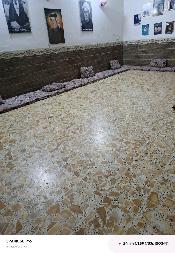 بيت للبيع محافظة النجف الاشرف منطقة حي النداء مساحه 200 طابو صرف مع ملحقاته كاونتر طباخ سبالت مطلوب السعر 180 مليون وبي مجال للتواصل رقم الهاتف ***********