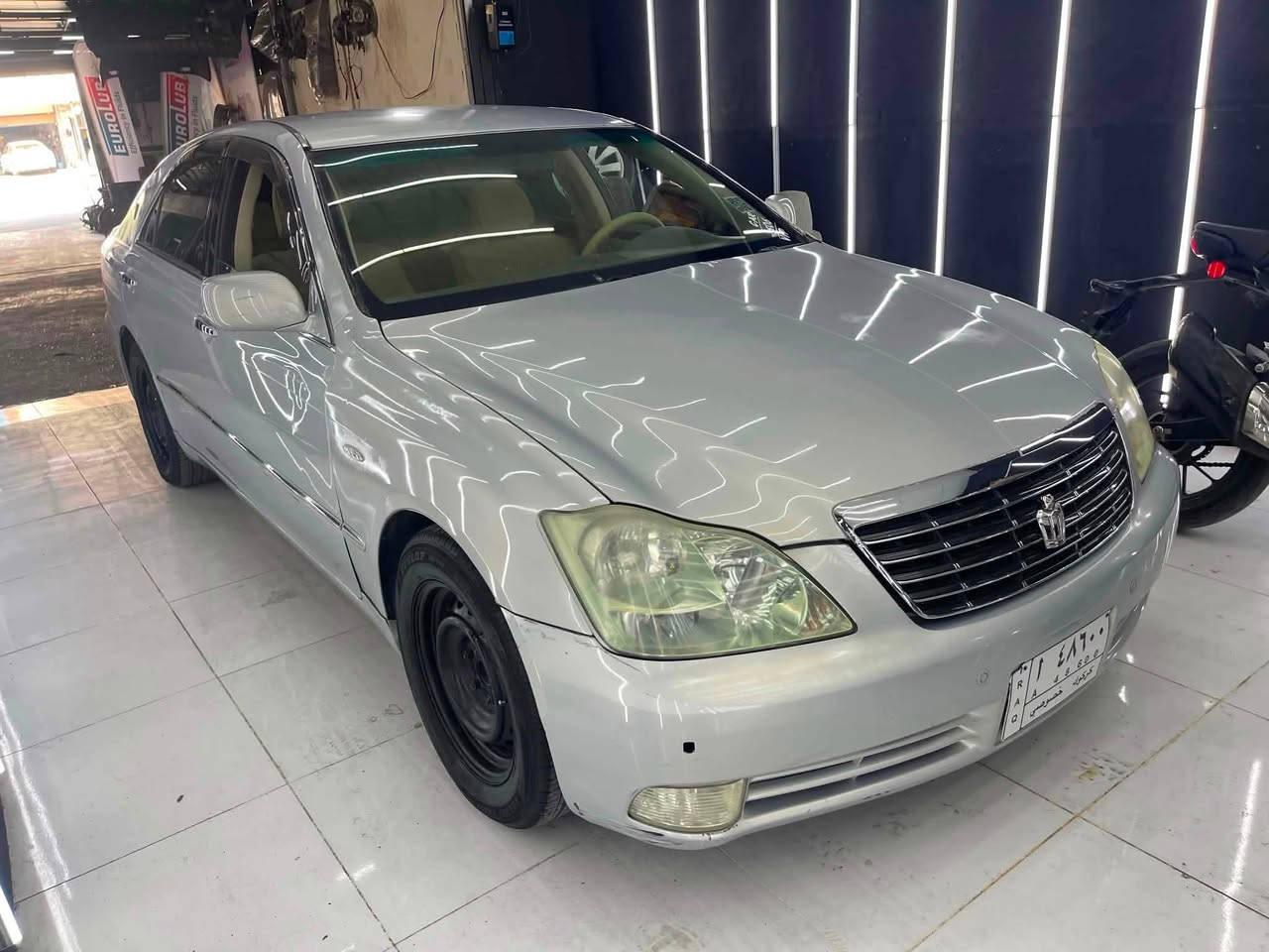 بؤ فرؤشتن شاهينه 182 گه وره به گه وره 2006 كوشن خزن سوكان ليگزز ناو زه رد 3 دوگمه سه لاجه 3 په رده بيلاد بيه دوكه ل كودي به ناوي خومه وه يه 4 ويلي عادي له ژيره 4 تايي لوكي اه ژيره ساج مه لكي فول فوله سه ياره كه 4 كوشن كاره باا سعري 47$ و معامه له شوين سليماني *********** ده ستت خوش ئه دمين
