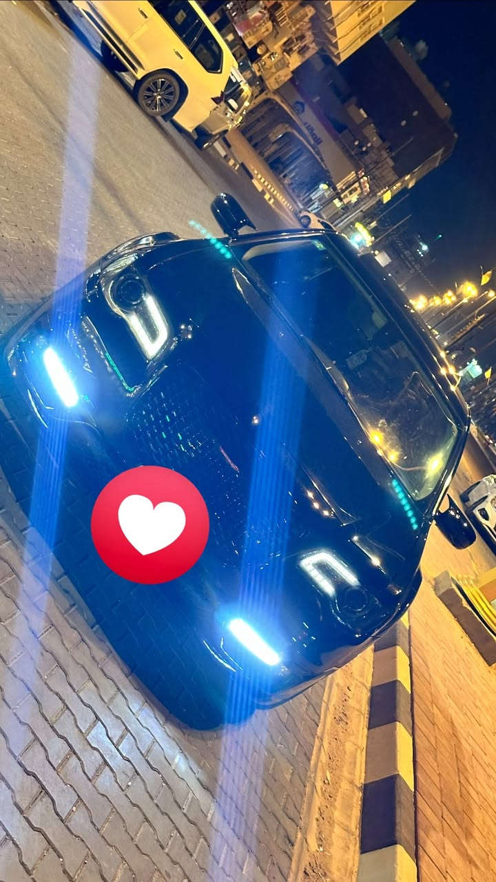 اوباما 2019 رقم بغداد  سنوية ورقم دولي
حادثها مال امريكا جاملغ امامي جهة السايق جدا خفيف
وبالعراق تبدلت بيها باب 
وبيها شبر بالبنيد اثر نقل 
بدون ايرباك
حدادية هذا الشهر بدلتها شركة بور ستيل
منظومة تبريد كاملة جديدة
موصفاتها
بنوراما
كشنات جلد تدفئة تبريد
كشنات حفظ
كاميرا دواره
سماعات الباين
سعرها 210 وبيها مجال 
مكانها النجف
***********
