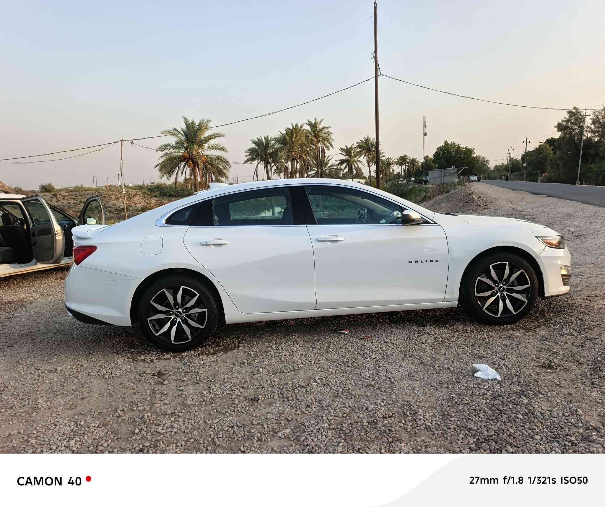 ماليبو موديل 23 ماشية٢٥ حادثة جاملغ وبنيد سعره ١١٠ قفل الاتصال ع الرقم ***********

نص مكتوب في الصور:
- CAMON 40 31mm f/1.8 1/2358s ISO400