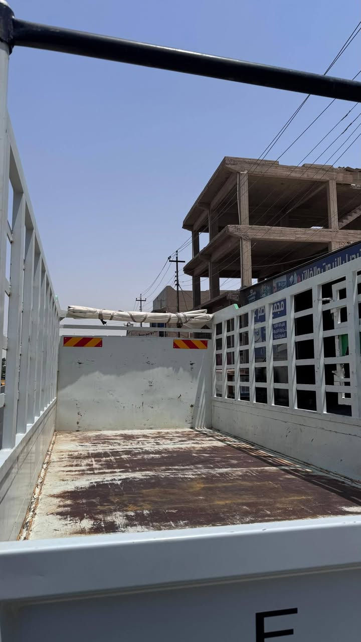 اسلام عليكم كنتر للبيع موديل 2024 ///5متر// كفاله عامه تخم تاير محور ١٧ونص تانكي ٢٥٠ تخم ويل كروم  بدي تفصال شغل حجي مزهر مكفوله من زلغ بسمي اي ستفسار *********** ///*********** السعر ٣١٠
