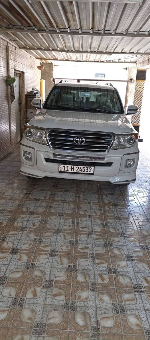 الاتصال(٠٧٧٢٥٣٩٢١١) *********** السيارة بأسمي تم تجديد السنوية قبل شهرين ٢٠١٣ مكفولة
