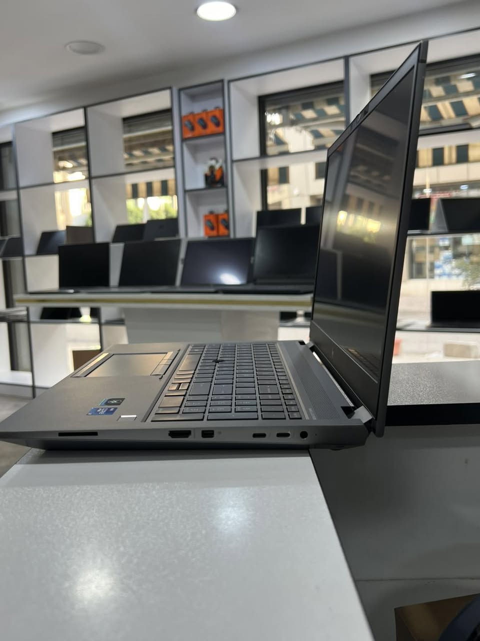 ZBook Fury • RTX A4000 • 32GB رام