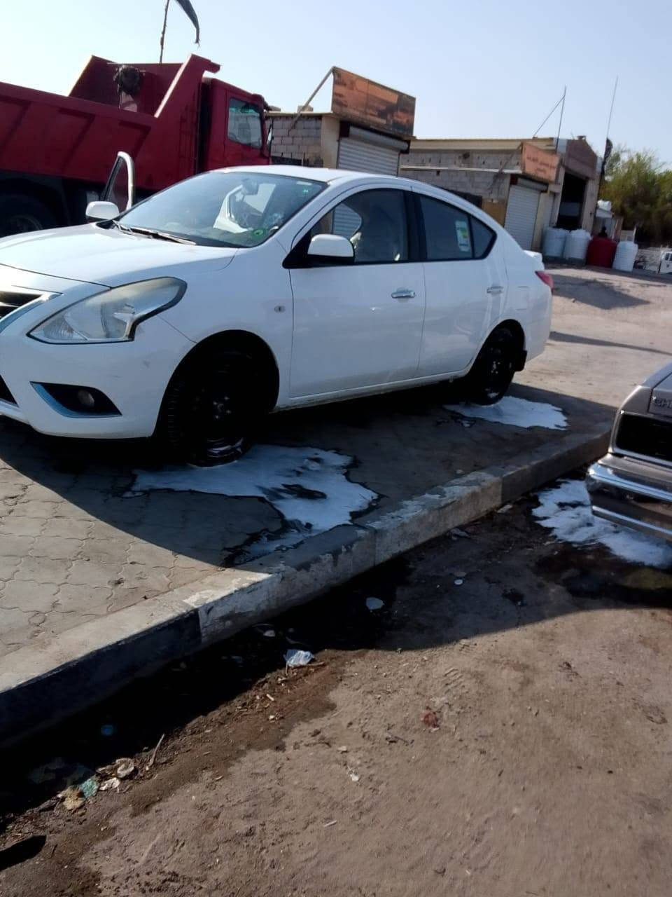 سني ٢١ سنويه راح تنتهي بيها بارد المدكر الامامي والباقي كفاله سعرها ٩٧ بيها مجال هذا رقم راعيها انه ***********
