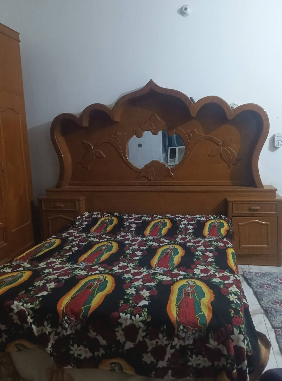 غرفه نوم مستخدمه للبيع السعر مليون و300 وبيه مجال رقم *********** واتساب
