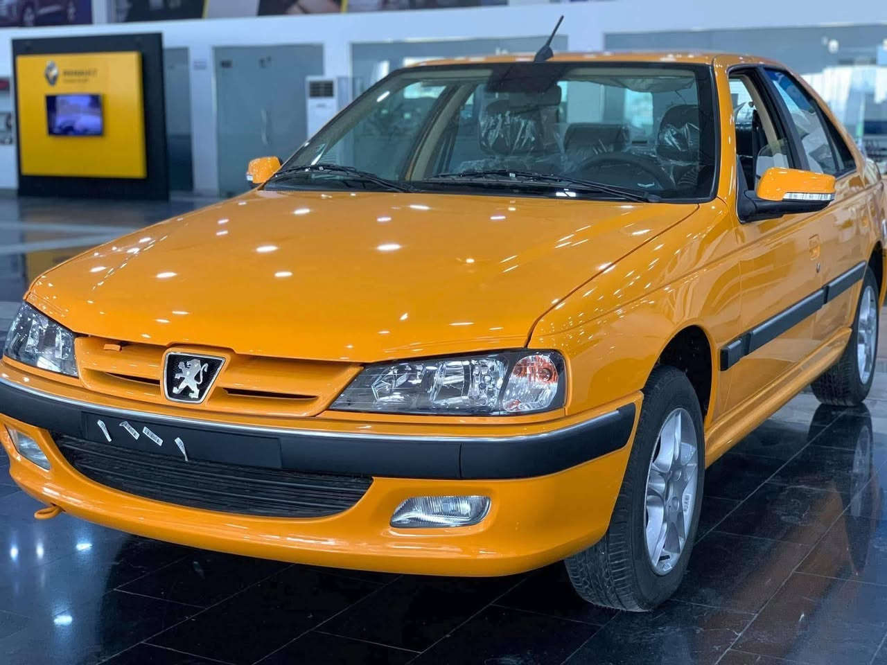🙌 السلام عليكم 
بيجو بابل 🚕 تكسي رقم بغداد موديل 25 بأسمي السيارة استلام شركة الماشق موتورز بعدها بالضمان 
ماشية 13 الف بيها منظومة غاز سعة 80 لتر تباع بالقصط مكاني بغداد الحسينية قرب المرور للاستفسار أكثر الاتصال بنا ☎️ ع الرقم ***********

نص مكتوب في الصور:
- 11 - F CHILL