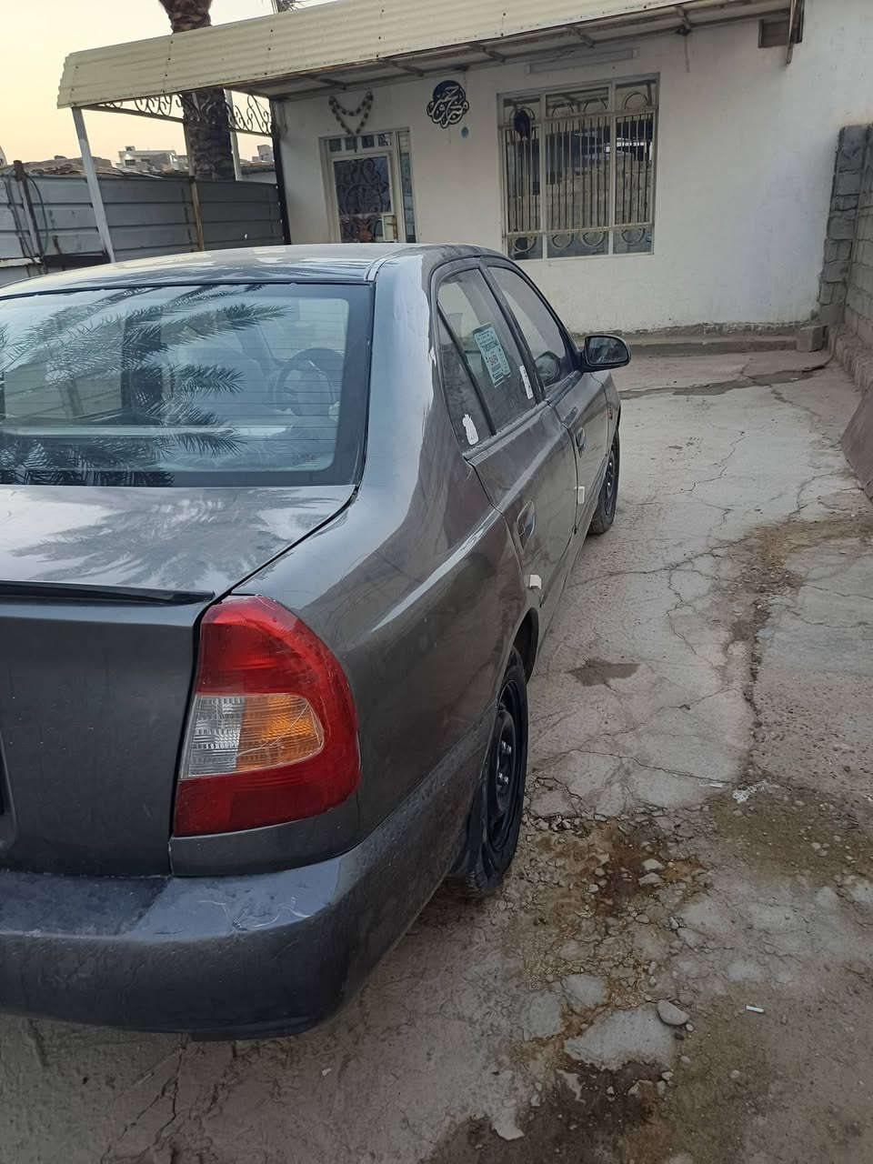 فيرنا موديل 2001 سياره خير من الله ولي ياخذها بل خير علي
محرك ✔️
كير ✔️
كهرباياتها ✔️
شواصي مكفوله ✔️
صبق عام الجماليه ✔️
تبريد شغال بس الفان ضعيف يرادله كتف تقويه 
سياره معنا الكلمه 
مكاني بغداد جسر الدوار مال تاجيات منطقة الصابيات 
السعر 40وبيها مجال لي ما يعجبه السعر يعبر المنشور
رقم ***********
