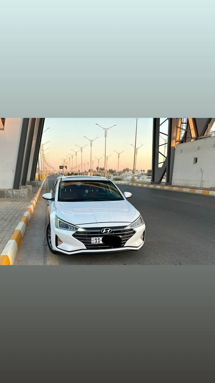 السلام عليكم الانتره ماشيه 72 حقيقي  2020 خليجي فول واحد ع واحد مكفوله كفاله عامه ماعده بل دعاميه خلفيه شويه صبغ السياره جاهزه جديده متصرف عليه لو الف رقم بغداد بسمي الرقم الجديد تحويل ثاني يوم السعر 155بيهه مجال شي قليل اي ستفسار الاتصال ع رقم ***********
