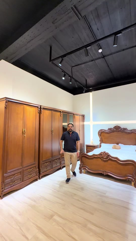 فخر النجارة العراقية .. 🇮🇶✌🏾 موديل زهرة الأوركيد  السعر 5ملايين ونص فقط اول مرة بالشركة هيج غرفة بهيج سعر غرفة 6 ابواب طابقين ملحق  داخل وخارج خشب سنديان طبيعي  الهيكل خشب زان  الظهر چرچوبة شد براغي النرمادا شريطية على طول الابواب  قواطع المجرات بلوك بورد سنديان وتحفير السكك بالخشب  السرير خشب رگم لوح 6 ارجل ثقيل  مرايا قيافة اضافية  شازلون وطابورية اضافيات  تتكون من 11 قطعة  السعر 5 ملايين ونص  شركة الأفراح للأثاث العراقي  ‏ غرفة نوم- اطقم قنفات - مفروشات   ‏العنوان محافظة واسط قضاء العزيزية مقبل م ينة الألعاب  ‏التوصيل والشد مجاني إلى جميع محافظات العراق ‏خدمة استبدال الغرف العراقية القديمة بغرفة جديدة مع الاتفاق على الفرق ‏ خدمات ما بعد البيع لمدة سنة مجانية  *********** *********** *********** ***********  *********** *********** #اثاث #غرف_نوم  #نجارة #العراق🇮🇶 
