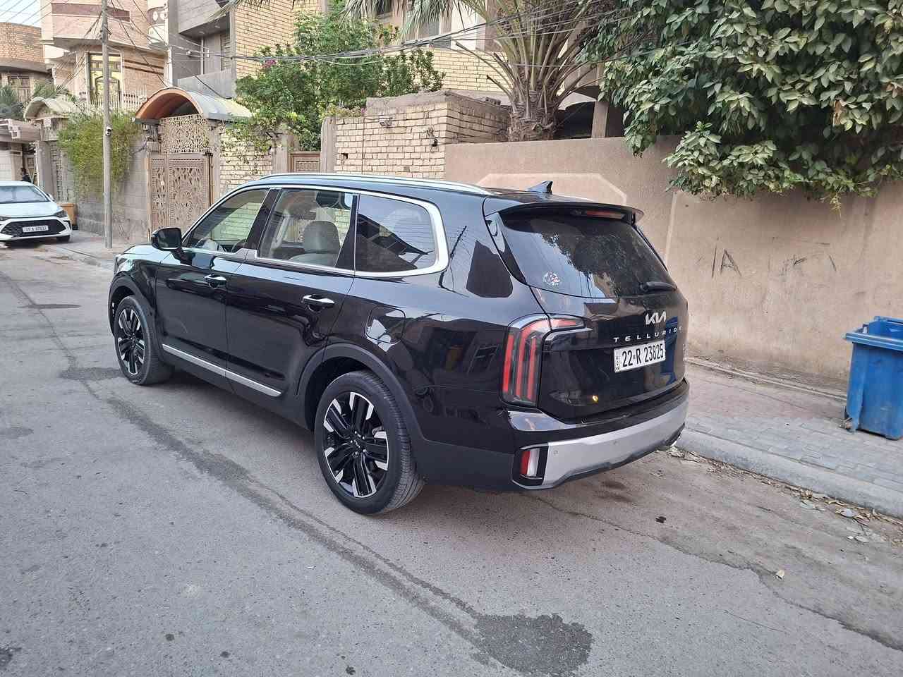 كيا تيلورايد فئه ابرستيج أعلى مواصفات  بانوراما كراسي كهرباءجلد  تبريد تدفئه كراسي مساج شاشه حجم كيبر  بصمه  كامرات   حساسات امامي خلفي رادارات   سعره 275 وبيها مجال  حادث بنيد فقط بدوان دواخل   مكانها كربلاء  ***********
