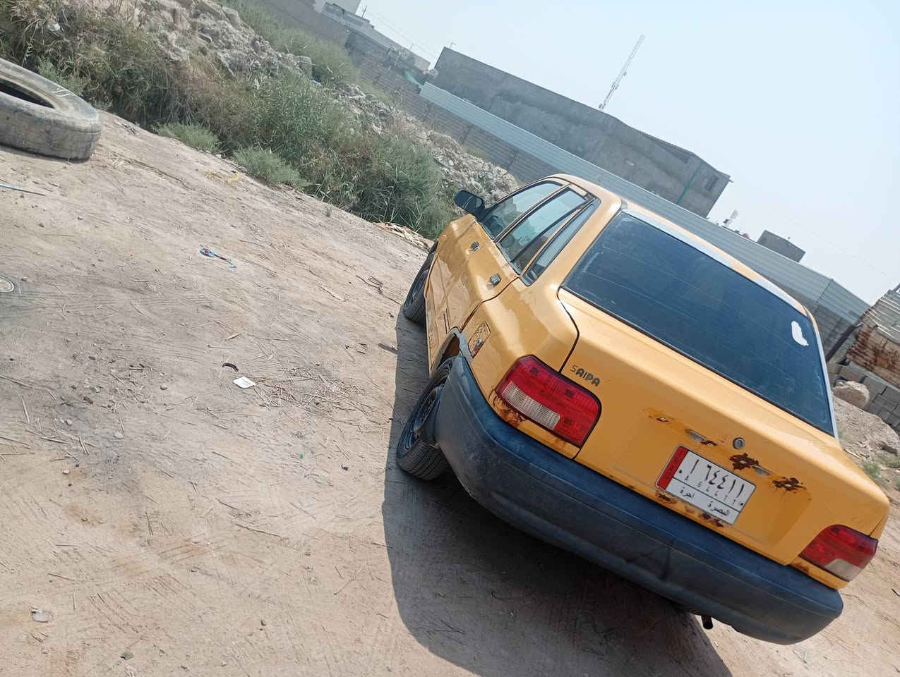 السلام عليكم سايبه للبيع موديل 14 تخم تايرات كله جديد دواخل حلوه تبريد ثلج الثانويه تنتهي انتهي بال 27 سياره جاهزه من كل شيء طقها سويتش وانا ما تروح روح مكاني البصره ابو الخصيب قرب ميناء بفلوس الرقم التواصل***********

