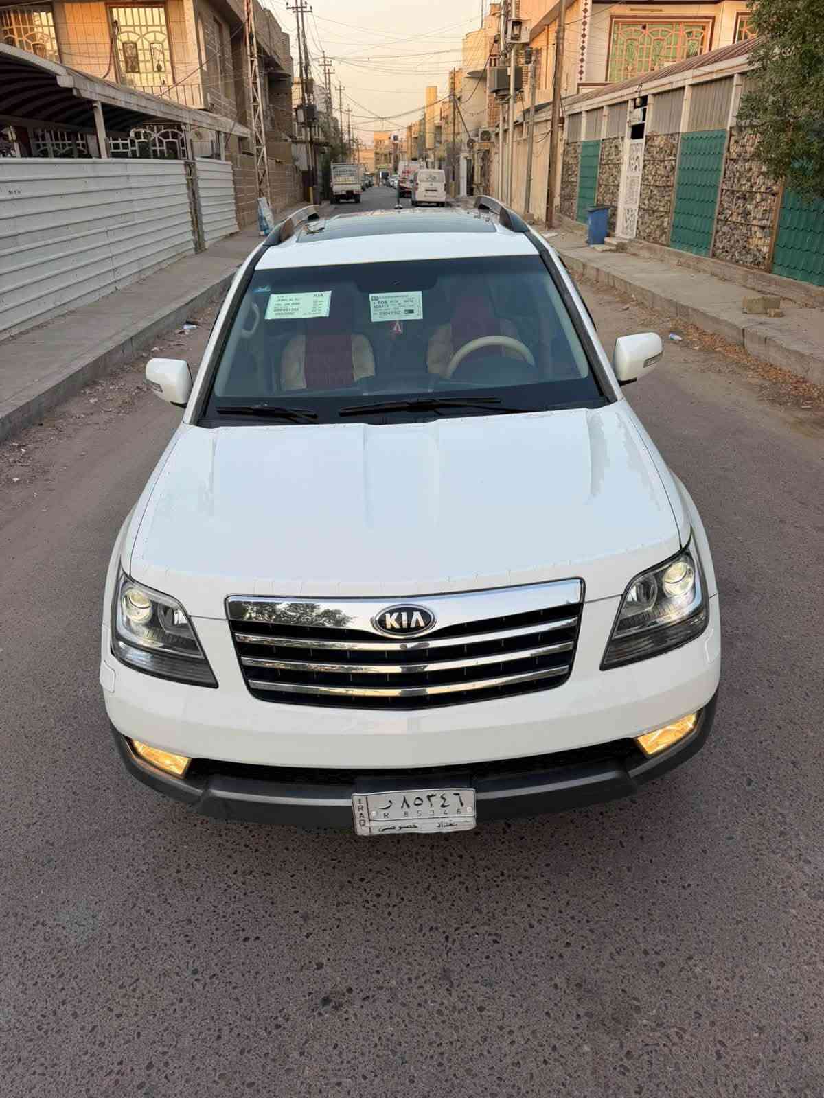 كيا موهافي موديل 2014 خليجي استلام الشركة الدولية فول مواصفات 1/1  ماشيه 94الف حقيقي ع فحص مكفوله السيارة بوضع الشركة مكفولة من ضربه بيه صبغ بل جاملغ امامي والباب الخلفي اثر شخوط فقط بدون دواخل بيه سونار فتحة سقف بصمة تشغيل وابواب كراسي كهرباء وتدفئة وتبريد وجلد خزن ميموري استيرن كهرباء فور ويل دمام صوت كامره مري شفط تبريد بيانو 3 قطع لدات داخل صاج 7 راكب صندوك شفط  وبعد هواي مواصفات تخم تاير جديد صدر امامي خلفي جديد السيارة جديدة سعر 128 ورقه مكان سيارة بغداد الرصافة رقمي ***********
