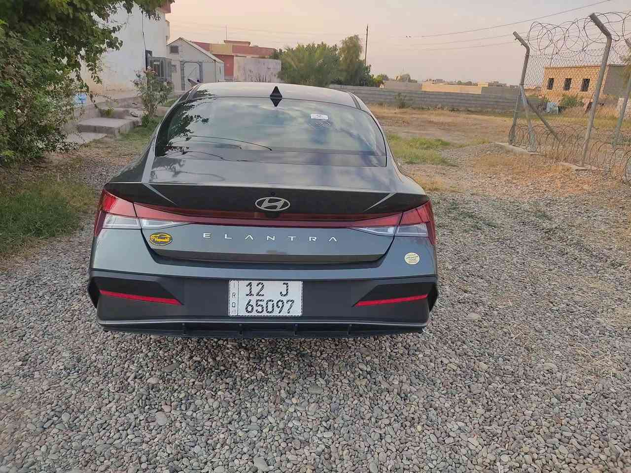 السلام عليكم 
للبيع 
النترا موديل 2024 بصمه فول مواصفات ما عدا الفتحه مرقمه شهداء نينوى شرط الوكاله 
دخول جديد 
ماشيه 12 الف زيرو بعدها 
بدون دواخل بدون صبغ 
رقم الشاصي مرفق بالمنشور 
السعر 150 وبيها مجال 
وترهم مقدمه دفتر والباقي اقساط شرط الكفيل 
عنوان السياره ناحيه الزاب قريه اصبيح تحتاني 
للاستفسار الاتصال على الرقم التالي 
‏‪***********‬‏
