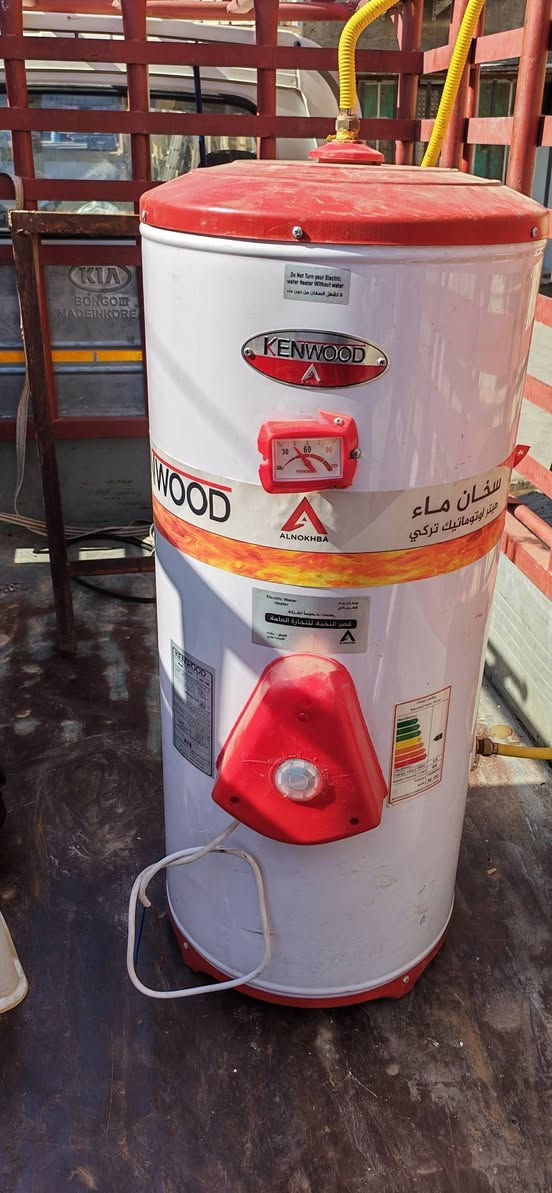 كيزر  استعمال قليل نضيف
100لتر 
السعر 75 ألف
