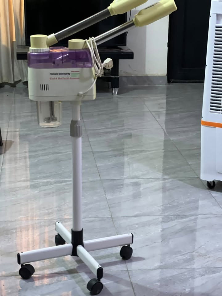 جهاز بخار نضيف كلش مستخدم شي قليل
سعره 40وبي مجال 

رقم الهاتف ‭***********‬
