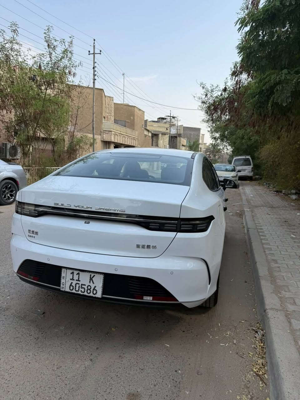 السلام عليكم 
بي وايدي دست روي موديل 2025 
سياره بوضع الزيرو ماشيه 5000
سياره كفاله عامه رقم بغداد 
السعر 19 مليون و500 بيه مجال شي بسيط
الاتصال فقط على رقم *********** المكان بغداد الحريه الدولعي مامتواجد على فيس
