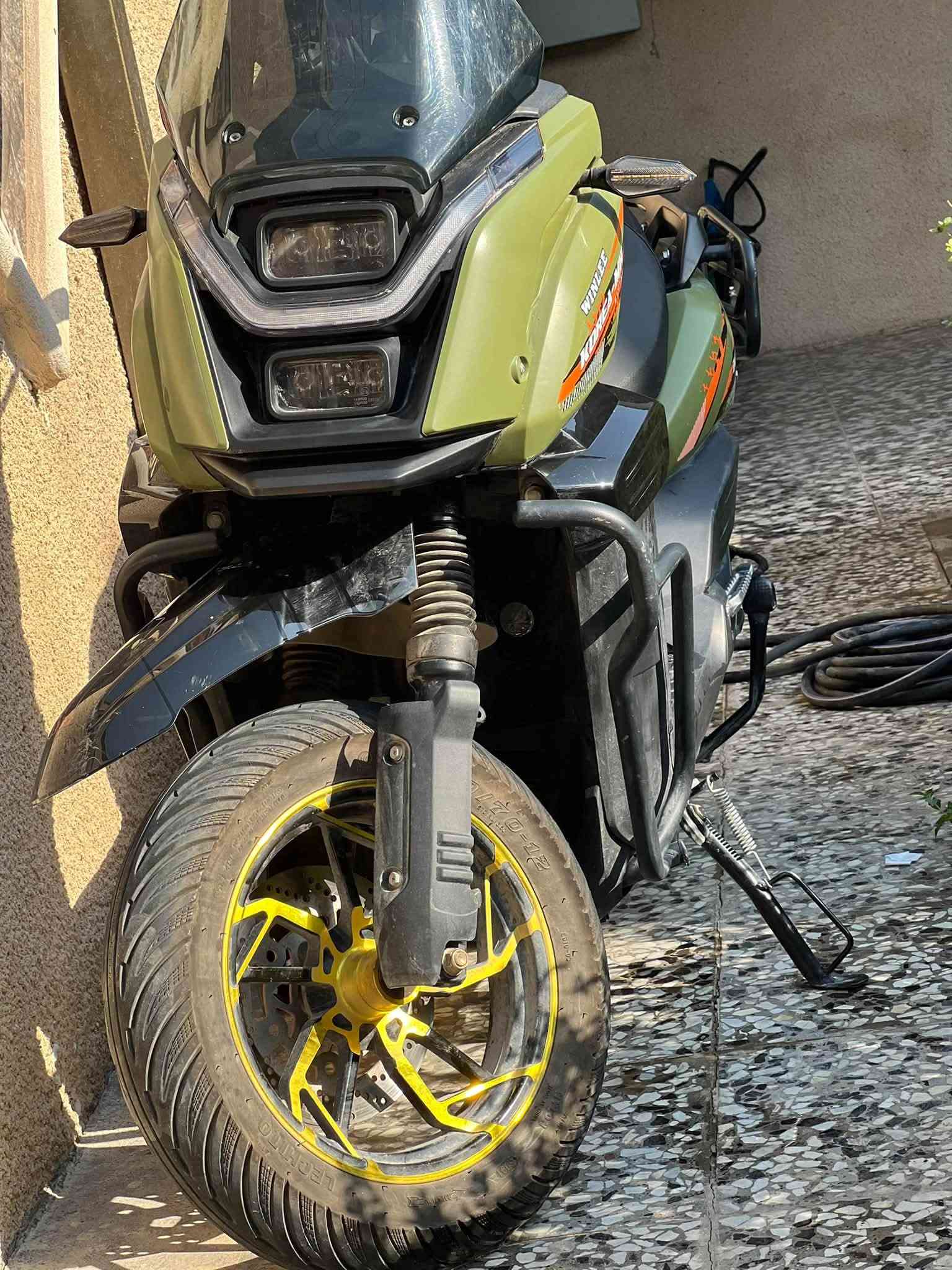 فحل • ١٣٥ • بصمة