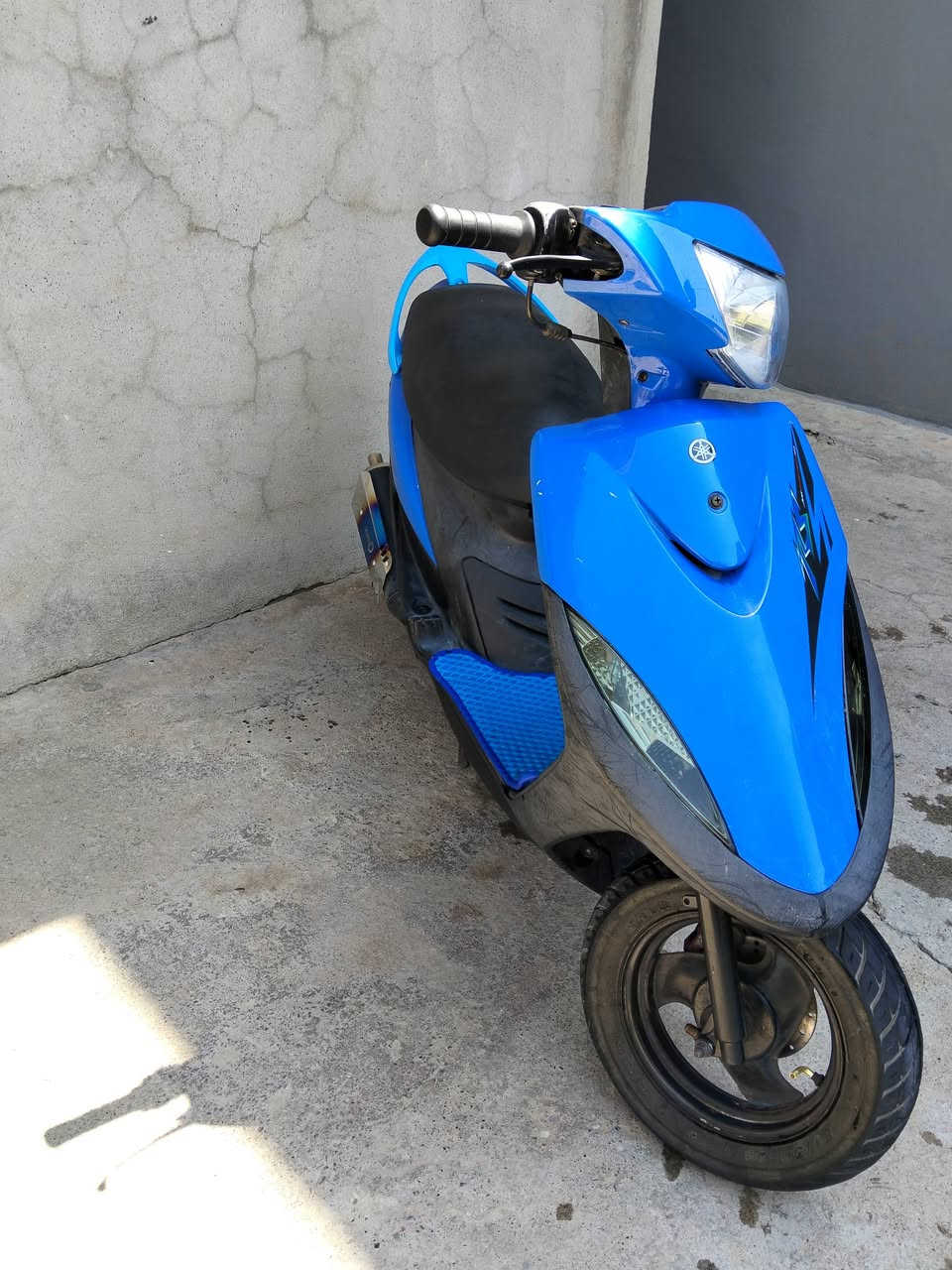 ماكس عدلة للبيع سعر 650 الف وبيه مجال
متاح دراجة ماكس عدلة كاملة ما بيها نقص برغي واحد دراجة بلادية بس كفرها تجاري 
 مكفولة وبشرط ما معمرة ولا مفتوح برغي واحد بيها 
صالنصتها رياضية كهربائيات كاملة شغالة سلف بكل وقت 
للتواصل *********** واتساب 
مكاني الموصل قضاء الحمدانية
