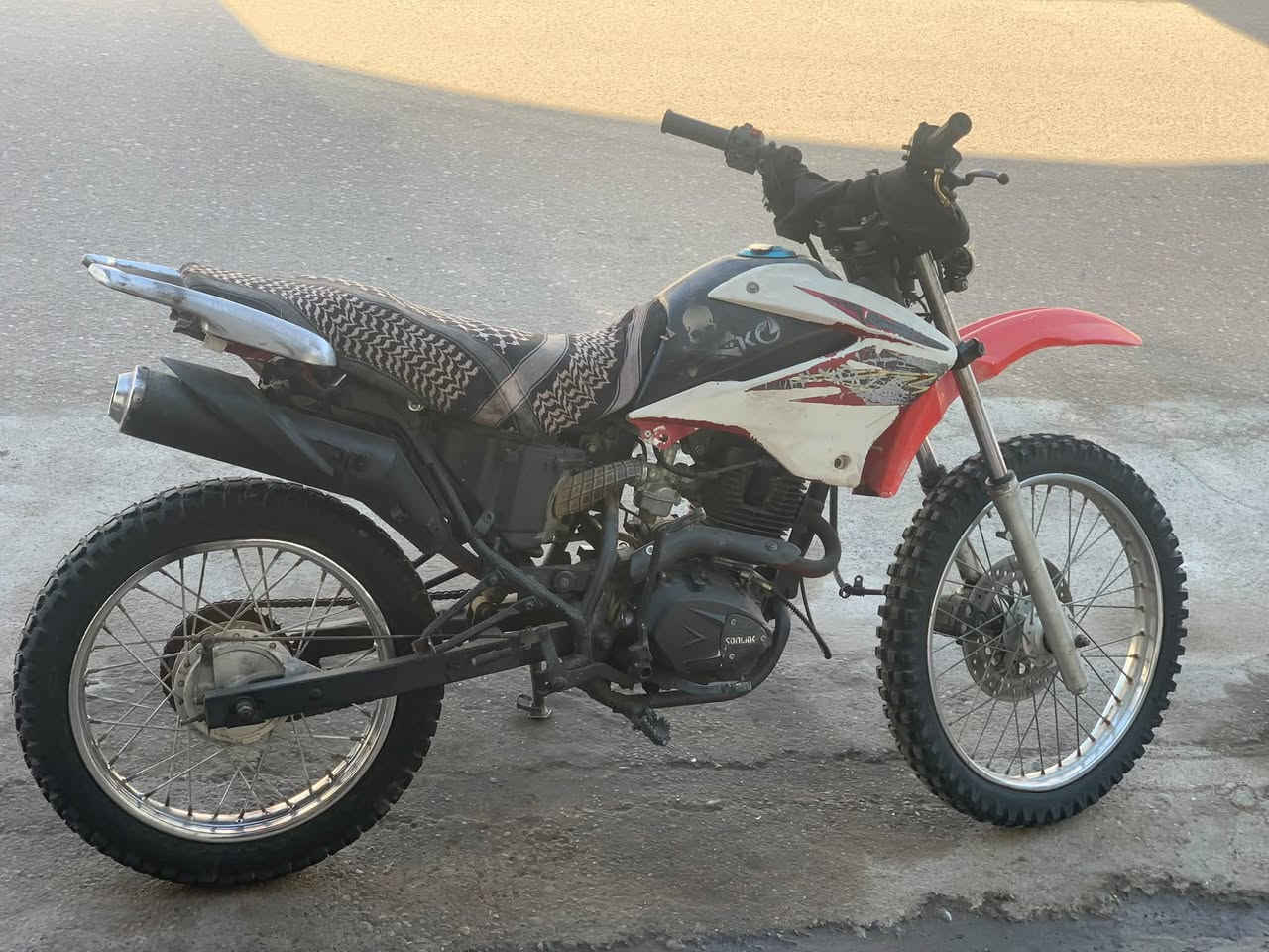 للبيع قفاز سونك محرك بي صرف قليل
سعر. ٢٨٠ بي مجال
