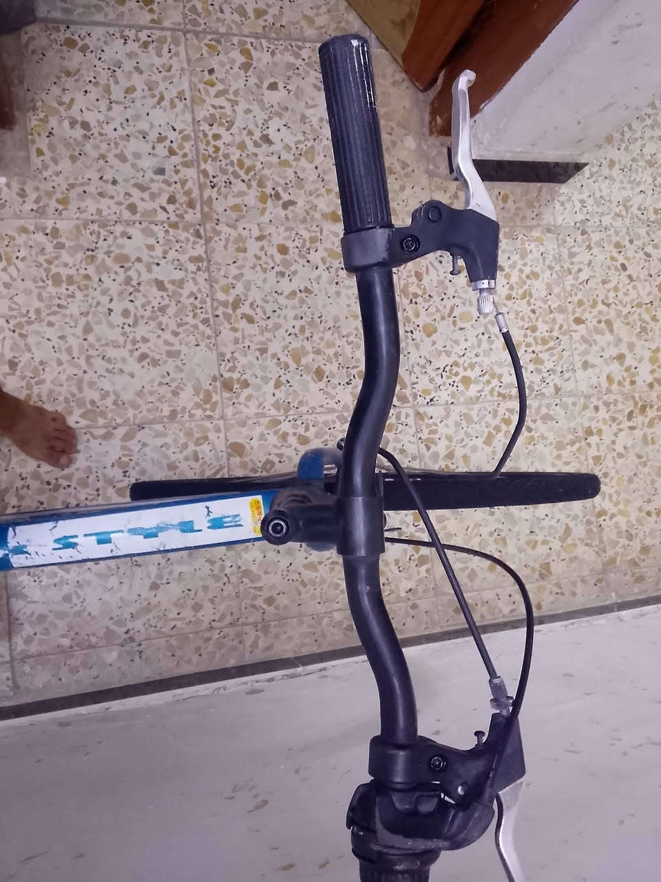 السلام عليكم باسكل C700 المنيوم باسكل نضيف عوزه كشن وجاملغات وستان ويرجع جديد لان ممتفرغله كير عكرب كله شغال السعر75وبي مجال لشراي للستفسار ***********بي واتساب
