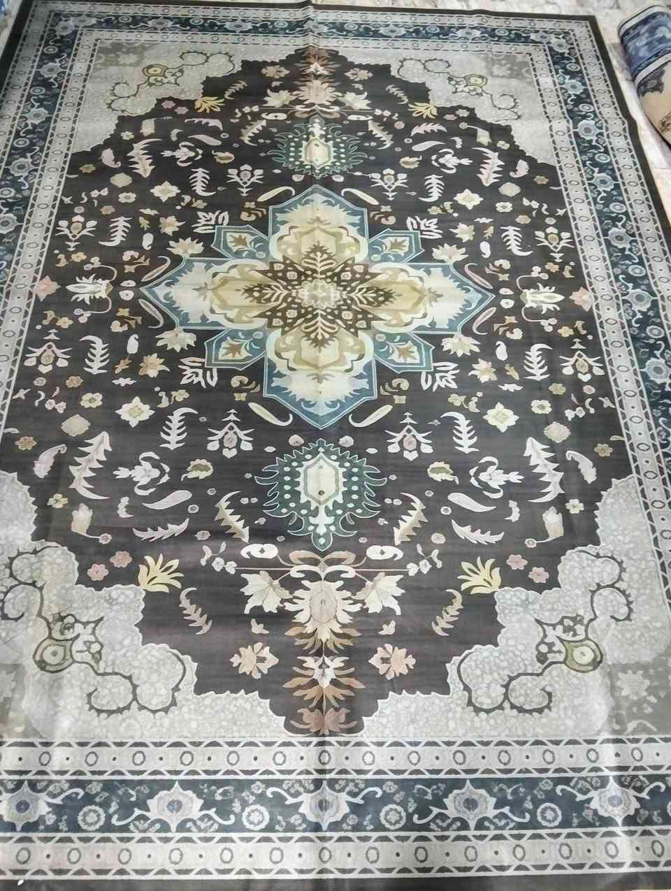 عرض فقط اليوم ب15
ثري دي قياس 3 في 4 ياردة 
العنوان شارع الجاهزة مقابيل محل كرزات حمودي يوجد توصيل ***********

