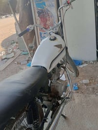 تايكر • ابيض • تايرات جدد