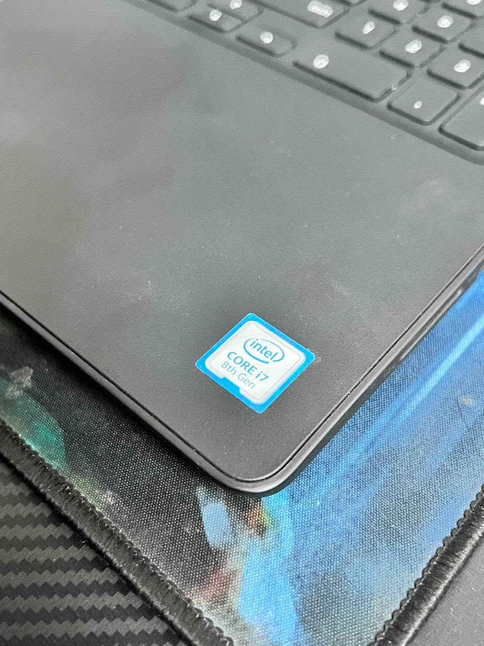 كطالب جامعي هذا اللابتوب راح يخدمك
يجي بكرت شاشة خارجي 2GB مخصص للبرامج الاحترافية 

Dell - فئة رجال الاعمال

• Intel Core i7 - 8550U - معالج

• AMD 530 - 2GB  مناسب للألعاب المتوسطة والبرامج

• Intel UHD GRAPHICS 4GB - كرت شاشة داخلي 

• 8GB DDR4 RAM - قابل للزيادة لحد 64 كيكا

• 256GB M.2 NVMe - تخزين قابل للزيادة

• 15.6 inch SCREEN - شاشة بحجم مثالي والوانها تخبل

--نحافة وخفة وزن اللابتوب كلش مناسبة--

🔰مع الملحقات : شاحنة + ماوس كيمنك RGB  وماوس باد وحقيبة🔰

🟩ضمان 10 ايام من اي خلل استبدال 🟩

🪙سعر اللابتوب: 355 الف دينار 

توصيل جميع محافظات العراق 5 الف 

☢️واتس: ***********☢️

نص مكتوب في الصور:
- Task Manager
- File Options View
- Processes Performance App history Startup Users Details Services
- CPU
- 0% 0.9GHz
- Memory
- 2.3/7.9 GB (29%)
- Disk 0 (C:)
- SSD
- 0%
- Wi-Fi
- S: 0 R: 0 Kbps
- GPU 0
- Intel(R) UHD Grap...
- GPU 1
- Radeon (TM) 530
- Intel(R) Core(TM) i7-8550U CPU @ 1.80GHz
- % Utilization
- 100%
- 60 seconds
- Utilization
- Speed
- 0.95 GHz
- Base speed:
- Sockets:
- Cores:
- Logical processors:
- Virtualization:
- L1 cache:
- L2 cache:
- L3 cache:
- 1.99 GHz
- 1
- 4
- 8
- Enabled
- 256 KB
- 1.0 MB
- 8.0 MB
- Processes
- 135
- Threads
- 1261
- Handles
- 52500
- Up time
- 0:20:43:49
- Fewer details
- Open Resource Monitor