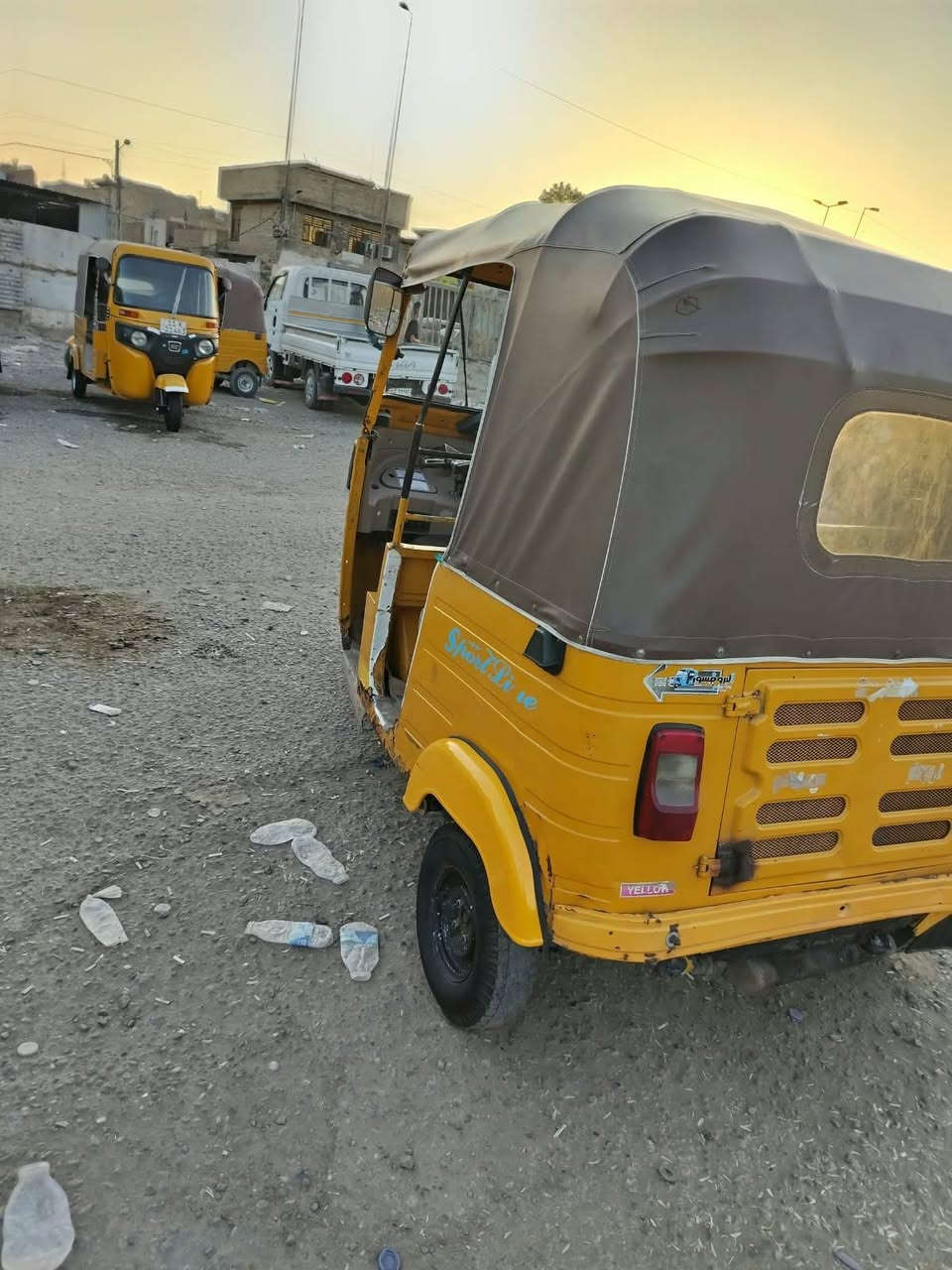 تكتك مديل 2019 شهر العاشر
مكينه ستوني مجفتهه مال شركه تايرات جدد 
سلف جديد مال شركه اتكتك شغل وطلع 
بس بيهه شوي هاي الخياسات 
رقم وسنويه رقم انكليزي تحويل ثاني يوم
وسعر ايخبل 5ونص بيع مستعجل وشراي خادم اله
المكان مدينت الصدر  
الرقم ***********
