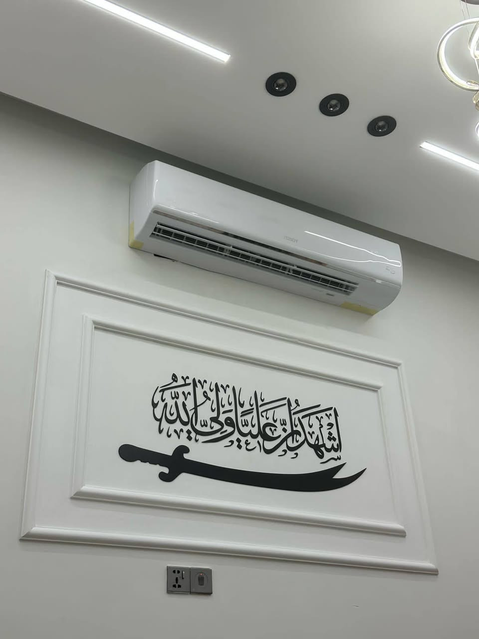 ورشه تبريد متنقله في بغداد 🌐 
لتنصيب وتركيب سبالت ❄️ وفتح سبالت ❄️ وغسل وتنظيف جميع انواع السبالت 💧
📍(نصلكم جميع مناطق بغداد 🌐) 
////////////////////////////////////////////////
♦️جزء من اعمال ورشتنه لهذا الاسبوع ♦️
1️⃣ تنصيب سبالت نوع توسوت TOSOT البلسان 2طن 3طن غاز 410R في منطقه المنصور/ ولبياع
2️⃣ تنصيب سبالت نوع (كري/ميديا/اوكس/LG) تحكم بالامبيريه 
3️⃣ فتح سبالت أخرى مع غسلهن عدد 3💧
✅ نصلكم جميع مناطق بغداد 🏠
✅ سرعه في إنجاز العمل مع ضمان 

⭕ للتواصل عبر الرقم:
📱*********** واتساب ✅ 
او مراسله الصفحه 📩

