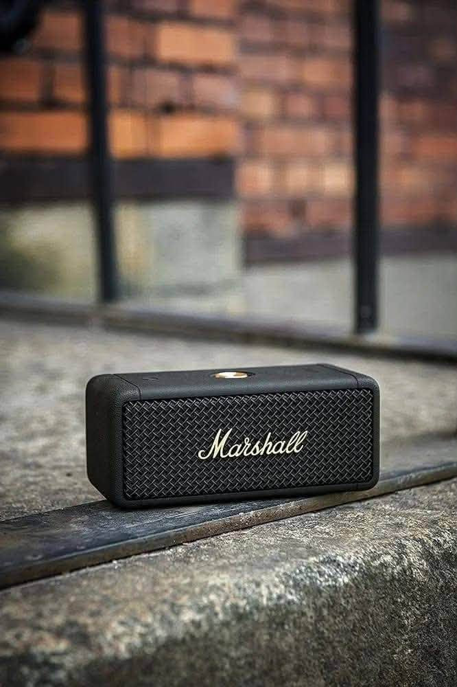 للبيع📢:🔊 سماعة مارشال إمبرتون 3 الأصلية | Marshall Emberton III

✨ المميزات:

· صوت ستيريو 360 درجة (True Stereophonic).
· بطارية تدوم +32 ساعة متواصلة.
· مضادة للماء والغبار IP67 (تغمر بالماء).
· بلوتوث 5.3 مع تقنية LE Audio.
· ميكروفون مدمج للمكالمات.

🚚 التوصيل متاح لجميع محافظات العراق🇮🇶
📩 للطلب او الاستفسار يرجى مراسلة الصفحة خاص او على الواتساب/ ‭***********‬

#Marshall #MarshallEmberton #EmbertonIII #MarshallSpeaker #سماعة_مارشال #مارشال #امبرتون #سماعة_مارشال_امبرتون #Marshall_Emberton_3
#مكبر_صوت #سماعة_بلوتوث #سماعة_محمولة #سبيكر #سبيكر_مارشال #بغداد #البصرة #الموصل #أربيل

نص مكتوب في الصور:
- 7.6cm
- 6.8cm
- 16cm